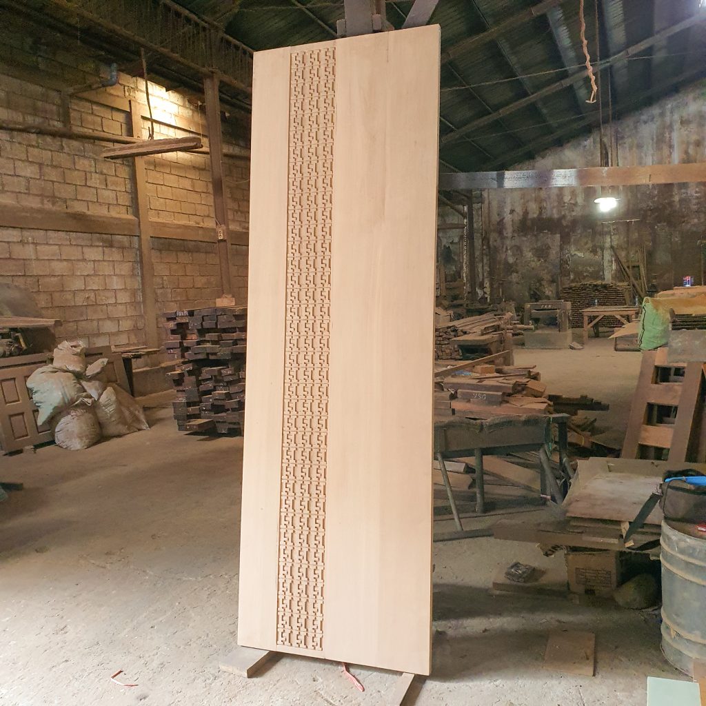 pintu dengan cnc