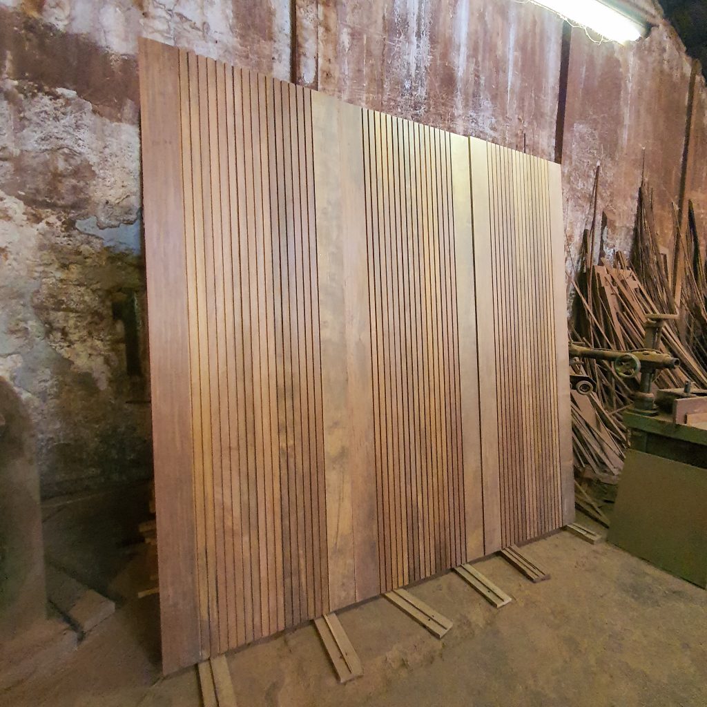 pintu solid merbau